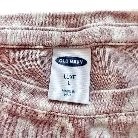 Old Navy Pink Cream Geometric Short Sleeve Tee, L - Picture 3 of 8